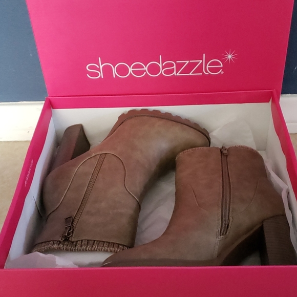 Shoes - Picture 6 of 6